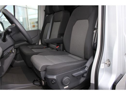 Volkswagen Crafter 140PK | Automaat | L3 H3 | Airco | Camera | Apple Carplay | PDC V+A | Full LED | Trekhaak ActivLease financial lease