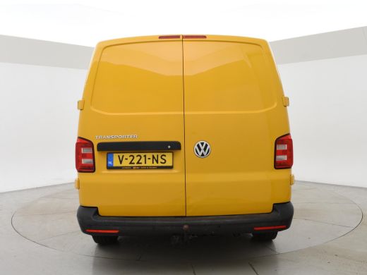 Volkswagen Transporter 2.0 TDI L2H1 DUBBEL CABINE EURO 6 + TREKHAAK / CRUISE CONTROL ActivLease financial lease