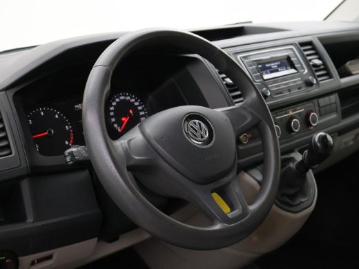 Volkswagen Transporter 2.0 TDI L2H1 DUBBEL CABINE EURO 6 + TREKHAAK / CRUISE CONTROL ActivLease financial lease