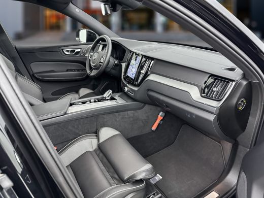 Volvo  XC60 T8 Recharge Ultimate Black Edition | 22" | Polestar Engineered Optimisation | Gelaagd glas | Geti... ActivLease financial lease