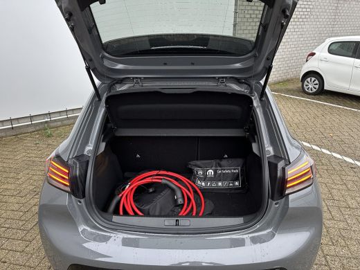 Peugeot e-208 EV Allure 51 kWh ActivLease financial lease