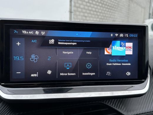 Peugeot e-208 EV Allure 51 kWh ActivLease financial lease