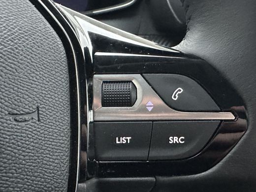 Peugeot e-208 EV Allure 51 kWh ActivLease financial lease