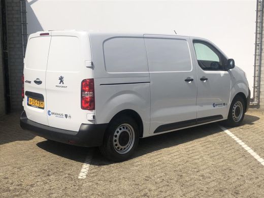 Peugeot e-Expert EV L2 75 kWh ActivLease financial lease