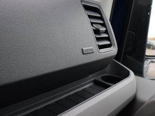 Volkswagen Crafter 30 2.0 TDI L3H3 + APPLE CARPLAY / ANDROID AUTO / PDC / CRUISE / DEEP OCEAN ActivLease financial lease