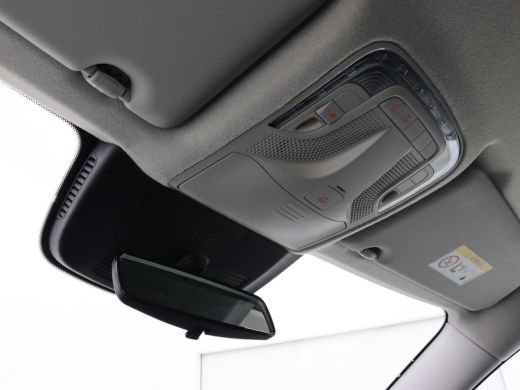 Mercedes Vito 114 CDI Extra Lang Dubbele Cabine XL 24 Maanden Certified Garantie LED Trekhaak Apple Carplay/And... ActivLease financial lease