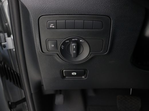 Mercedes Vito 114 CDI Extra Lang Dubbele Cabine XL 24 Maanden Certified Garantie LED Trekhaak Apple Carplay/And... ActivLease financial lease