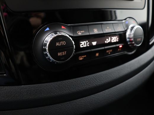 Mercedes Vito 114 CDI Extra Lang Dubbele Cabine XL 24 Maanden Certified Garantie LED Trekhaak Apple Carplay/And... ActivLease financial lease