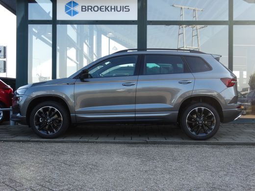 Skoda Karoq ŠKODA Sportline Business | Achteruitrijcamera | Adaptive Cruise Control (t/m 210km per uur) | Air... ActivLease financial lease
