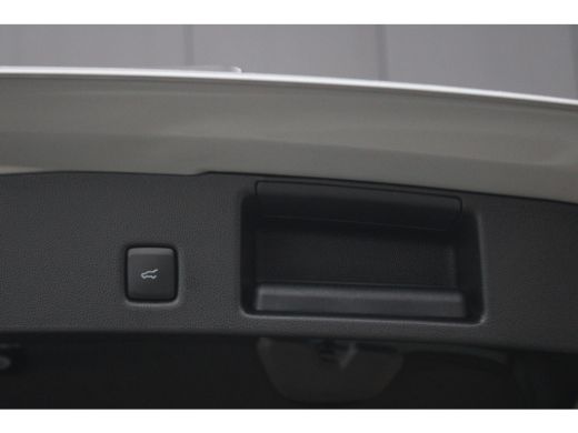 Ford Kuga 2.5 PHEV Active X | PANORAMADAK | TREKHAAK | HEAD-UP | FULL LED | ADAPTIVE CRUISE ActivLease financial lease