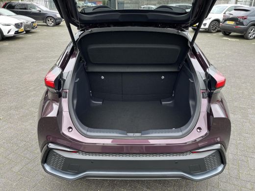 Toyota C-HR 1.8 Hybrid 140 Executive | Navigatie | Apple CarPlay/Android auto | 360 graden camera | Elektrisc... ActivLease financial lease