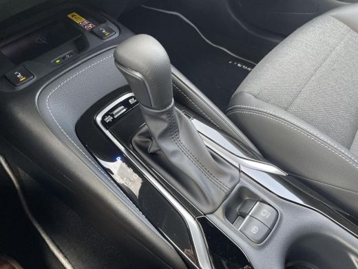 Toyota Corolla Touring Sports Hybrid 200 Dynamic | Nieuw uit voorraad leverbaar | ActivLease financial lease