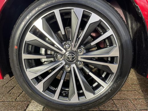 Toyota Corolla Touring Sports Hybrid 200 Dynamic | Nieuw uit voorraad leverbaar | ActivLease financial lease
