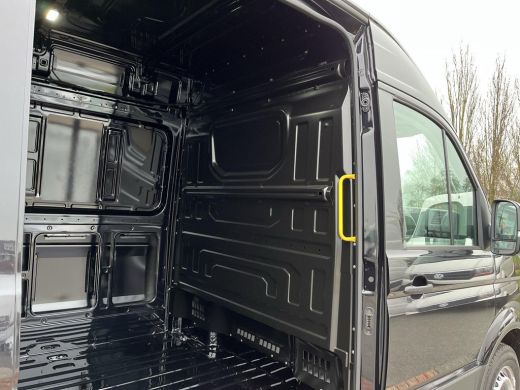 Volkswagen Crafter 35 2.0 TDI L3H3 140Pk Automaat | Trekhaak | Achteruitrij Camera | MJ 2025 | BPM Vrij | ActivLease financial lease
