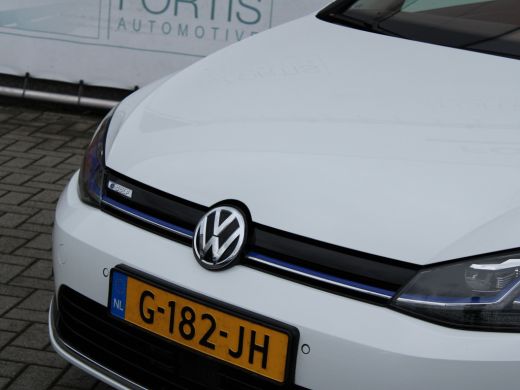 Volkswagen e-Golf e-Golf NL AUTO | VIRTUAL COCKPIT | LEDER | CAMERA | STOELVERW | ActivLease financial lease