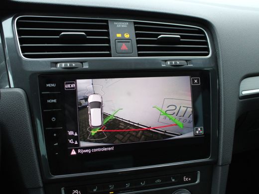 Volkswagen e-Golf e-Golf NL AUTO | VIRTUAL COCKPIT | LEDER | CAMERA | STOELVERW | ActivLease financial lease