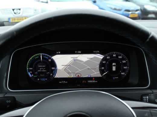 Volkswagen e-Golf e-Golf NL AUTO | VIRTUAL COCKPIT | LEDER | CAMERA | STOELVERW | ActivLease financial lease