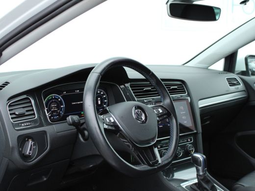 Volkswagen e-Golf e-Golf NL AUTO | VIRTUAL COCKPIT | LEDER | CAMERA | STOELVERW | ActivLease financial lease