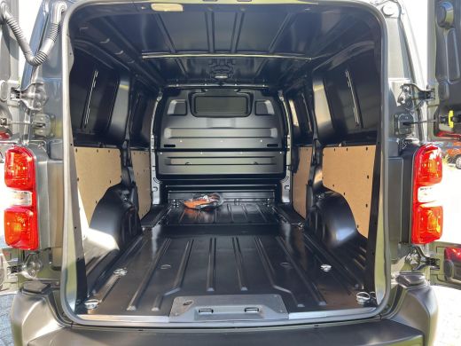 Toyota PROACE Electric Worker Challenger Extra Range Long L2 75 kWh Toyota PROACE Electric Worker Challenger Extra Range Long 7... ActivLease financial lease