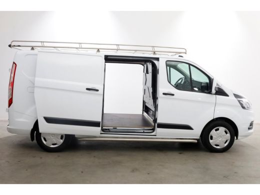Ford Transit Custom 2.0 TDCI 130pk L2H1 Trend Airco/Navi/2x Schuifdeur Trekhaak 2800kg 03-2020 ActivLease financial lease