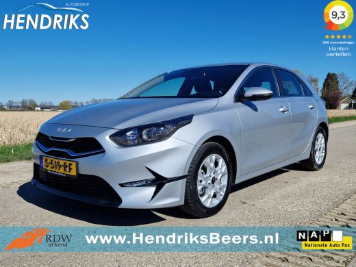 Kia Ceed 1.0 T-GDi !! 6000 km !! - 120 Pk - Euro 6 - ParkeerCamera - AppleCarplay AndroidAuto Kia Ceed 1.0 T-GDi !! 6000 km !! - 120 Pk - Euro 6 - ParkeerCamera - AppleCarplay AndroidAuto