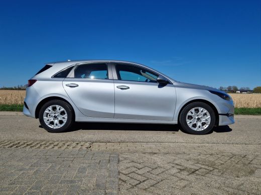 Kia Ceed 1.0 T-GDi !! 6000 km !! - 120 Pk - Euro 6 - ParkeerCamera - AppleCarplay AndroidAuto ActivLease financial lease
