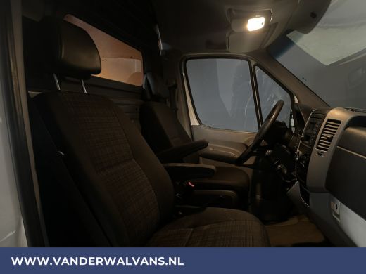 Mercedes Sprinter 316 CDI 164pk L2H2 Euro6 Airco | 2800kg trekhaak | Cruisecontrol | Parkeersensoren ActivLease financial lease