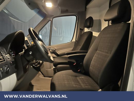Mercedes Sprinter 316 CDI 164pk L2H2 Euro6 Airco | 2800kg trekhaak | Cruisecontrol | Parkeersensoren ActivLease financial lease