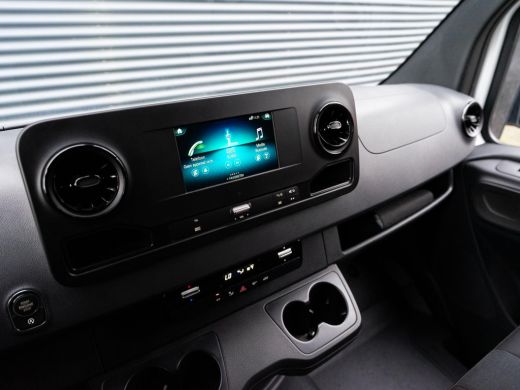 Mercedes Sprinter Bakwagen 317 1.9 CDI 170PK Automaat Elektrische laadklep, MBUX, bijrijdersbank, cruise control, Led ActivLease financial lease