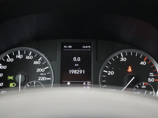 Mercedes Vito 119 CDI AUT. 190 PK LANG + 2 SCHUIFDEUREN / LED / TREKHAAK 2500 KG / 18 INCH LMV / CAMERA ActivLease financial lease