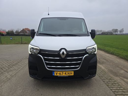 Renault Master T33 2.3 dCi 135 L2 H2 - 135 Pk - Euro 6 - Airco - Cruise Control ActivLease financial lease