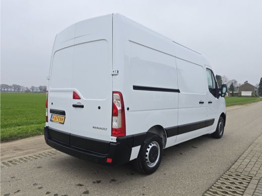 Renault Master T33 2.3 dCi 135 L2 H2 - 135 Pk - Euro 6 - Airco - Cruise Control ActivLease financial lease
