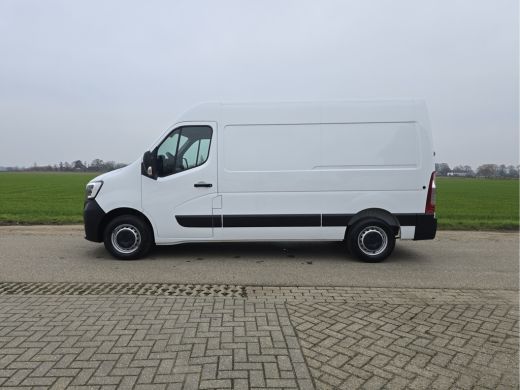 Renault Master T33 2.3 dCi 135 L2 H2 - 135 Pk - Euro 6 - Airco - Cruise Control ActivLease financial lease