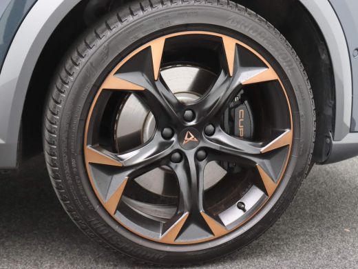 Seat Formentor 1.4 e-Hybrid VZ Performance 245PK DSG trekhaak, achteruitrijcamera, stuur-stoelverwarming, panora... ActivLease financial lease