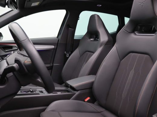 Seat Formentor 1.4 e-Hybrid VZ Performance 245PK DSG trekhaak, achteruitrijcamera, stuur-stoelverwarming, panora... ActivLease financial lease