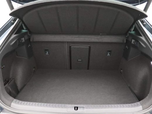 Seat Formentor 1.4 e-Hybrid VZ Performance 245PK DSG trekhaak, achteruitrijcamera, stuur-stoelverwarming, panora... ActivLease financial lease