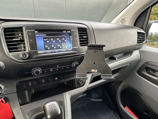 Toyota ProAce Worker 2.0 D-4D 145 PK / 1e EIGENAAR / 34.774 KM / INRICHTING / CRUISE / AIRCO / APPLE CARPLAY / ANDROID... ActivLease financial lease