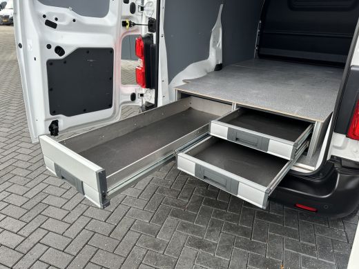 Toyota ProAce Worker 2.0 D-4D 145 PK / 1e EIGENAAR / 34.774 KM / INRICHTING / CRUISE / AIRCO / APPLE CARPLAY / ANDROID... ActivLease financial lease