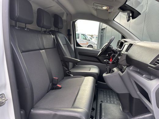 Toyota ProAce Worker 2.0 D-4D 145 PK / 1e EIGENAAR / 34.774 KM / INRICHTING / CRUISE / AIRCO / APPLE CARPLAY / ANDROID... ActivLease financial lease