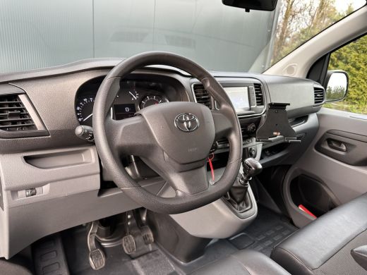 Toyota ProAce Worker 2.0 D-4D 145 PK / 1e EIGENAAR / 34.774 KM / INRICHTING / CRUISE / AIRCO / APPLE CARPLAY / ANDROID... ActivLease financial lease