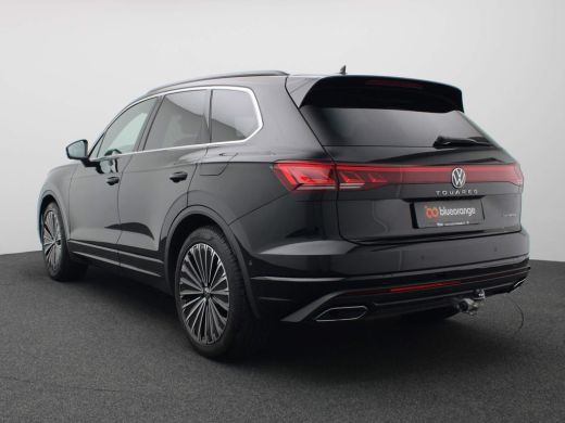 Volkswagen Touareg 3.0 TSi eHybrid 4MOTION Elegance 382PK DSG Luchtvering, Servosluiting, Pano-Schuifdak, 360gr Came... ActivLease financial lease