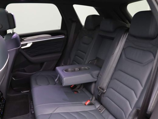 Volkswagen Touareg 3.0 TSi eHybrid 4MOTION Elegance 382PK DSG Luchtvering, Servosluiting, Pano-Schuifdak, 360gr Came... ActivLease financial lease