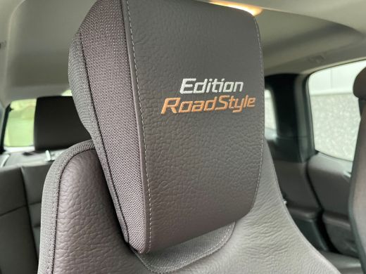 BMW i3 S 184pk 120Ah 42 kWh*RoadStyle Edition*/Leder/w-pomp/3-fase ActivLease financial lease