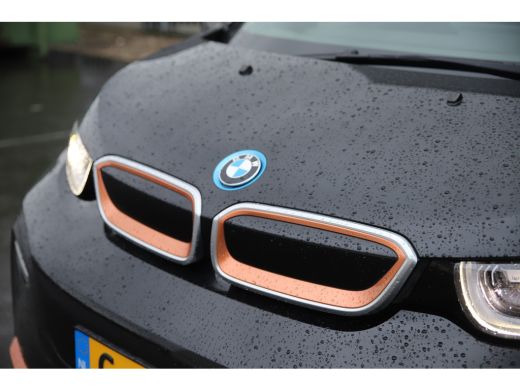 BMW i3 S 184pk 120Ah 42 kWh*RoadStyle Edition*/Leder/w-pomp/3-fase ActivLease financial lease