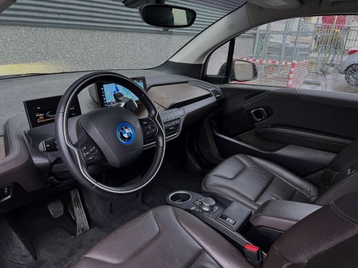 BMW i3 S 184pk 120Ah 42 kWh*RoadStyle Edition*/Leder/w-pomp/3-fase ActivLease financial lease