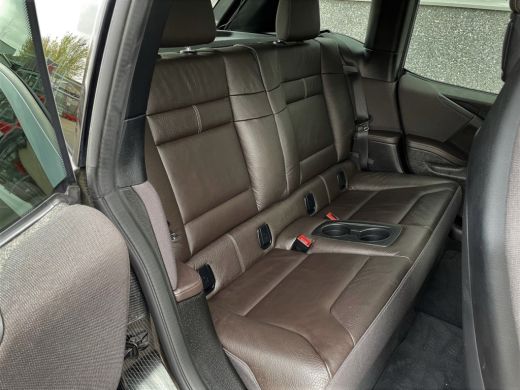 BMW i3 S 184pk 120Ah 42 kWh*RoadStyle Edition*/Leder/w-pomp/3-fase ActivLease financial lease