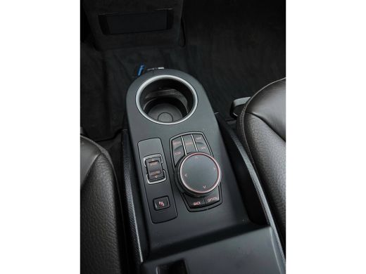 BMW i3 S 184pk 120Ah 42 kWh*RoadStyle Edition*/Leder/w-pomp/3-fase ActivLease financial lease