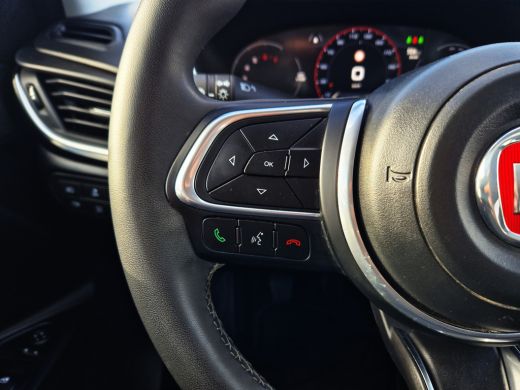 Fiat Tipo Cross 1.0 Life - 100 Pk - Euro 6 - Navi - ParkeerCamera - Cruise Control ActivLease financial lease