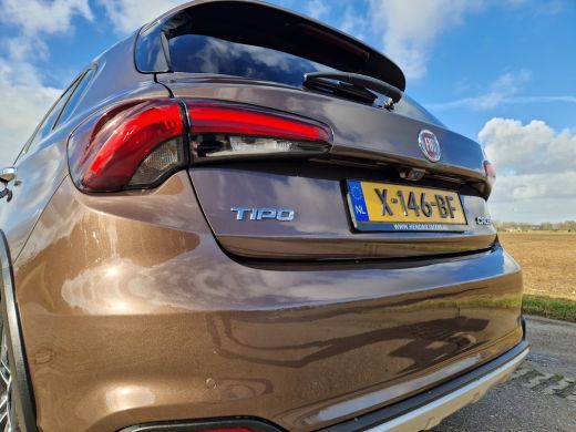 Fiat Tipo Cross 1.0 Life - 100 Pk - Euro 6 - Navi - ParkeerCamera - Cruise Control ActivLease financial lease