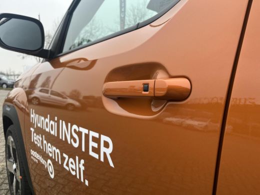 Hyundai Inster Pulse 49 kWh | Nu in de showroom in Helmond! | 370km WLTP | 17" wielen | ActivLease financial lease